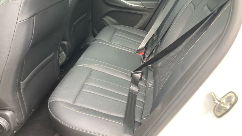 Vauxhall Grandland X 1.2 Turbo Elite Nav 5dr Auto Petrol Hatchback